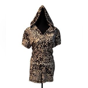 NWT Juicy Couture 2  Piece Leopard Ocelot Velour Studded Hoodie and Short Set